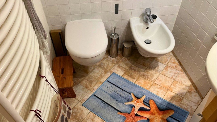 Badezimmer - Dachgeschoss Einfamilienhaus Edertal