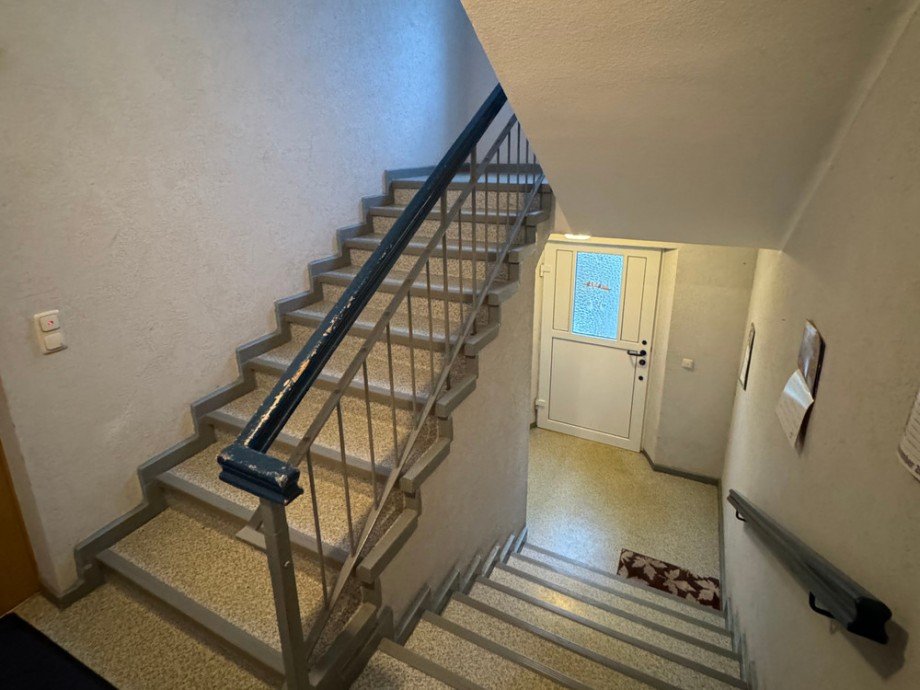 Treppenhaus Erdgeschosswohnung Ohrdruf
