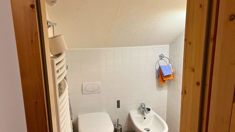 Badezimmer - Dachgeschoss Einfamilienhaus Edertal