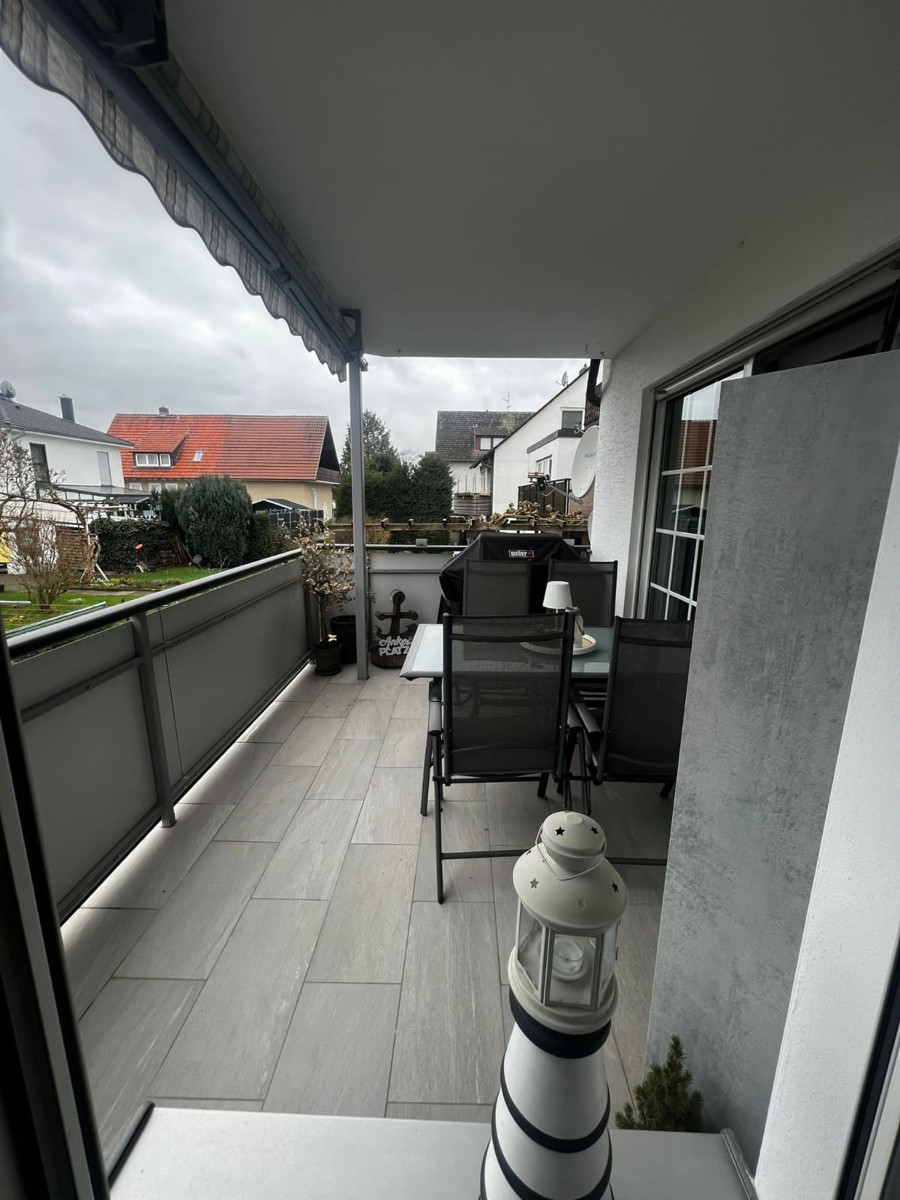 Erdgeschoss Wohnung Balkon b Mehrfamilienhaus Niestetal