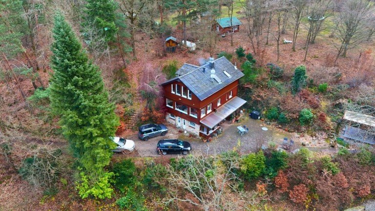 Au�enansicht Edertal Einfamilienhaus Ihr Zuhause mit Blick auf den Edersee inkl. Bootsschuppen - Einzigartig und naturnah