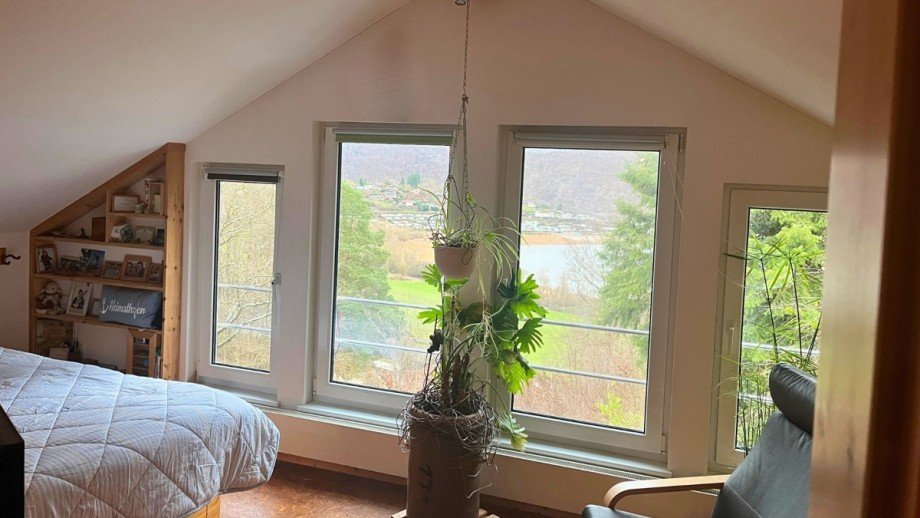 Schlafzimmer 1 - Dachgeschoss Einfamilienhaus Edertal