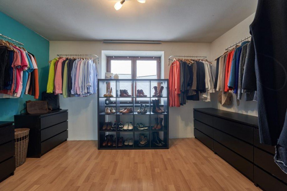 Ankleidezimmer Mehrfamilienhaus Ahnatal